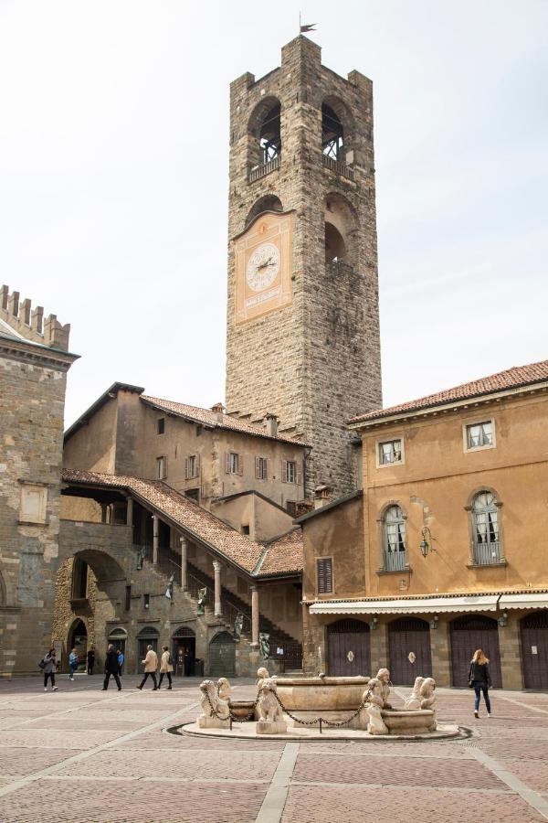 Casa Vacanze Gombito 4 Bergamo Alta Exterior foto